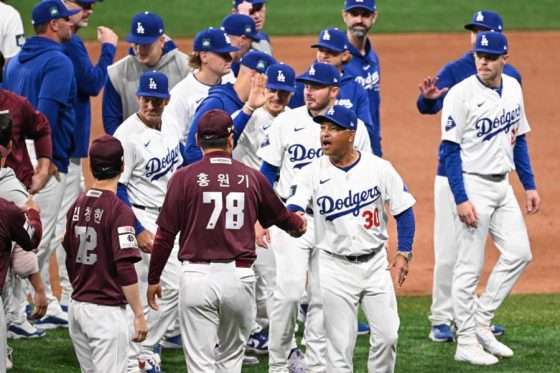 ド軍なのに「中日vs楽天にしか見えない」　親善試合で起こったシンクロ…日本ファン混乱