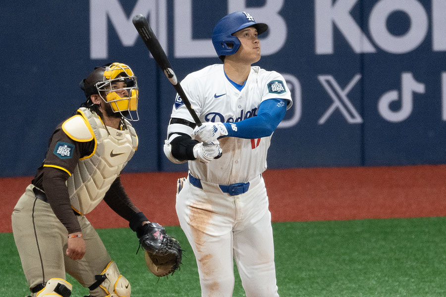 パドレス・松井裕樹から大飛球を放ったドジャース・大谷翔平【写真：Getty Images】