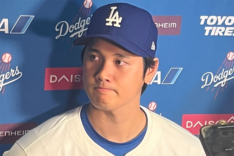 試合後に取材に応じたドジャース・大谷翔平【写真：小谷真弥】