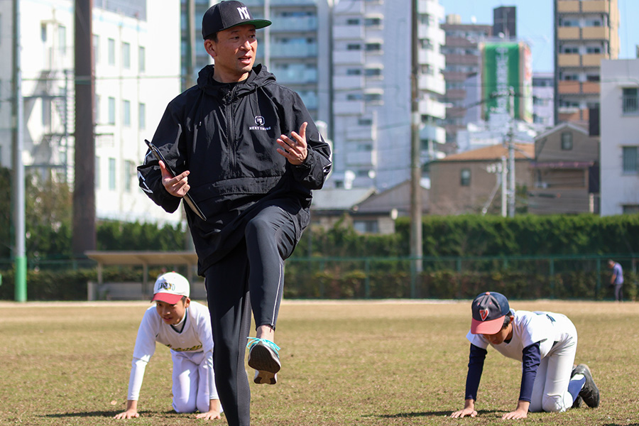 プロトレーナーの安福一貴氏【写真：伊藤賢汰】