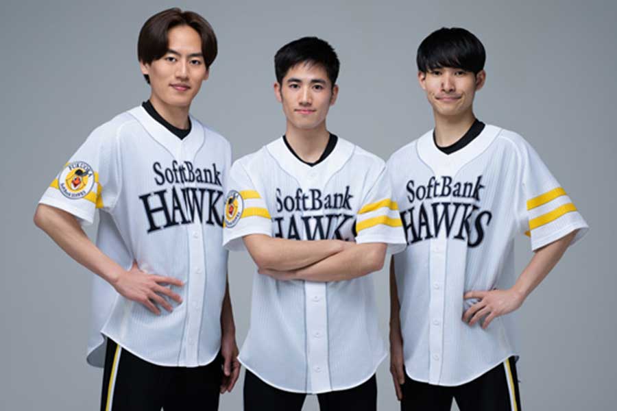 「ハニーズ」の TAKAさん、Kobaさん、大吉さん（左から）【写真：パ・リーグインサイト提供】