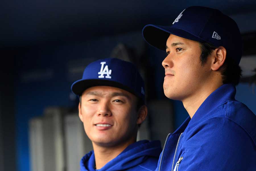 ドジャース・山本由伸（左）と大谷翔平【写真：Getty Images】