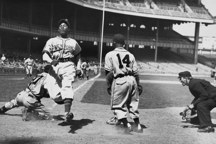 1948年5月3日、ヤンキースタジアムで行われたニグロ・ナショナルリーグの開幕戦【写真：Getty Images】