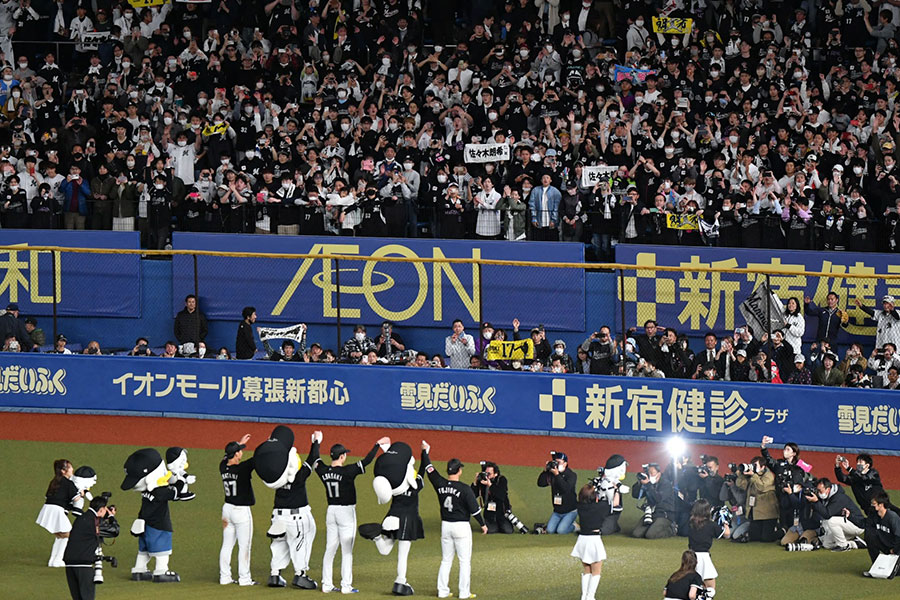 ZOZOマリンスタジアム【写真：小林靖】