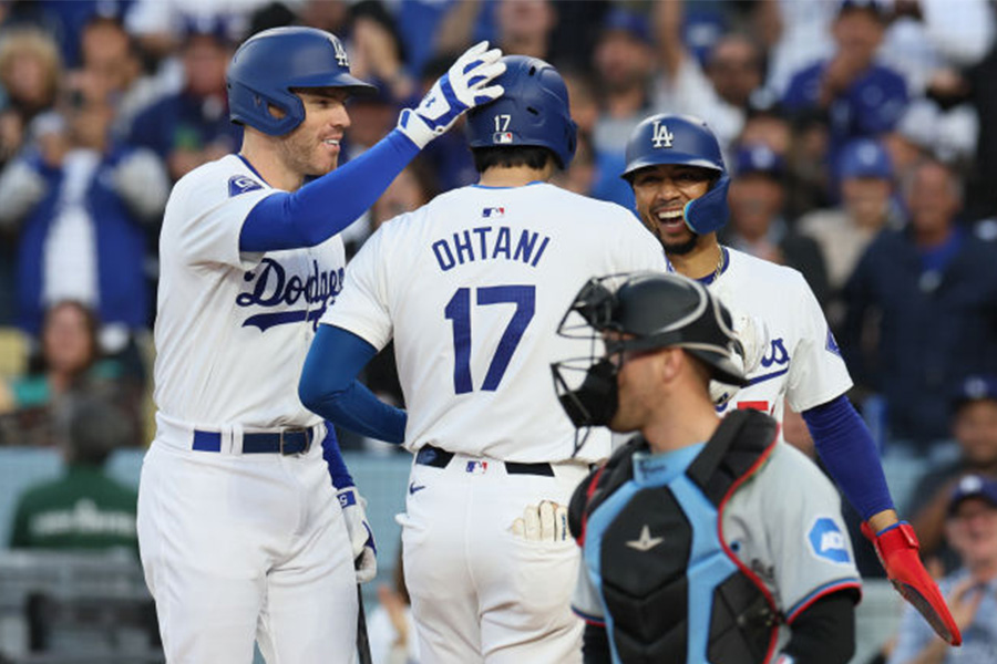 ドジャースのフレディ・フリーマン、大谷翔平、ムーキー・ベッツ（左から）【写真：Getty Images】