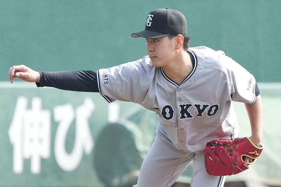 巨人・伊藤優輔【写真：小林靖】