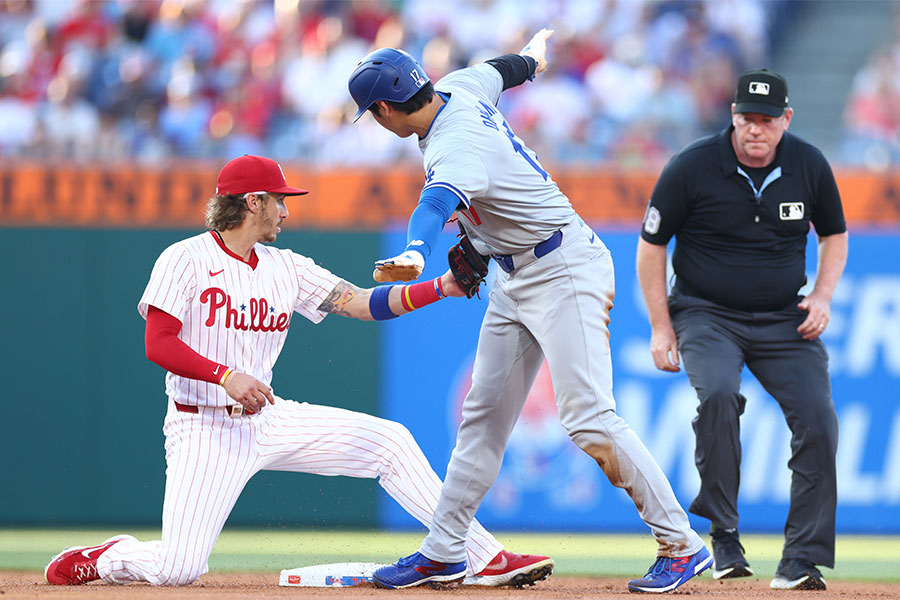 フィリーズ戦で盗塁を成功させたドジャース・大谷翔平【写真：Getty Images】