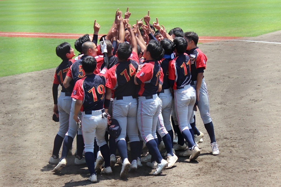 佐倉シニアを破って東京ドーム進出を決めた京葉ボーイズ【写真：日本少年野球連盟提供】