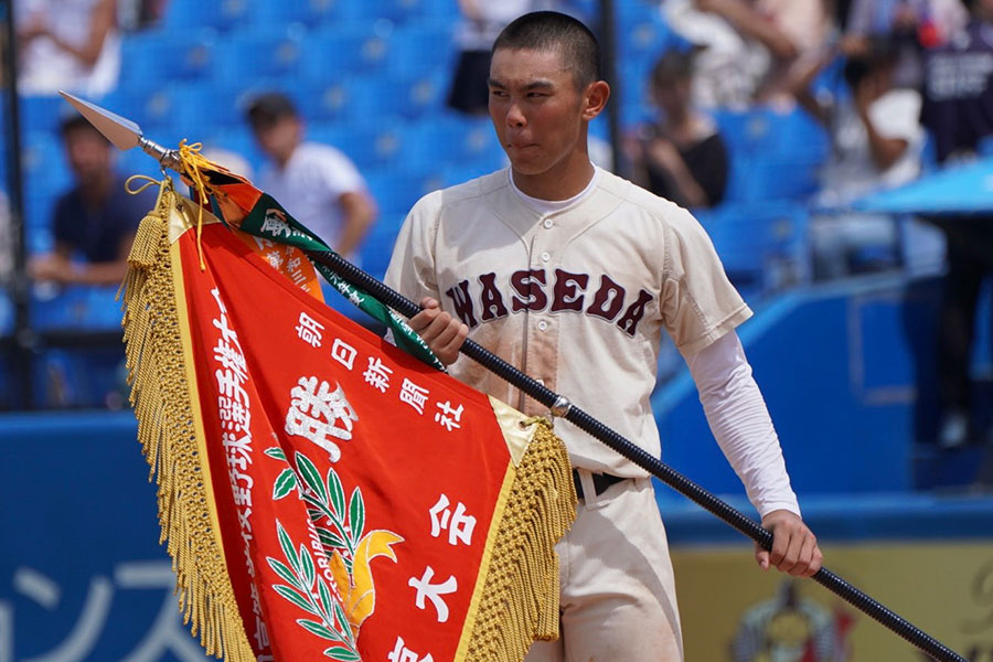 早実高の主将、宇野真仁朗【写真：宮脇広久】