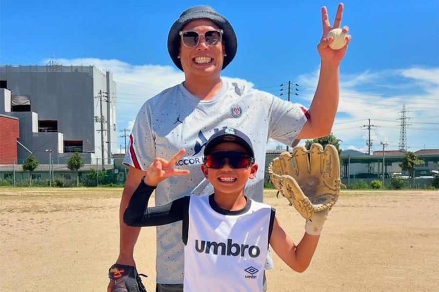 湊士くんと父・賢太郎さん【写真：井澤賢太郎さん提供】