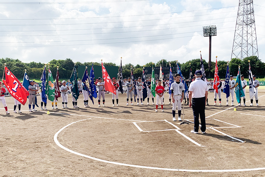 「熱中対策水カップ」が今月10日～12日に開催【写真：日本少年野球連盟提供】