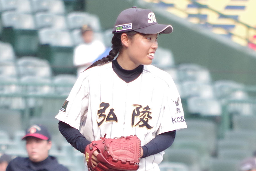 決勝に登板した神戸弘陵・伊藤まこと【写真：喜岡桜】