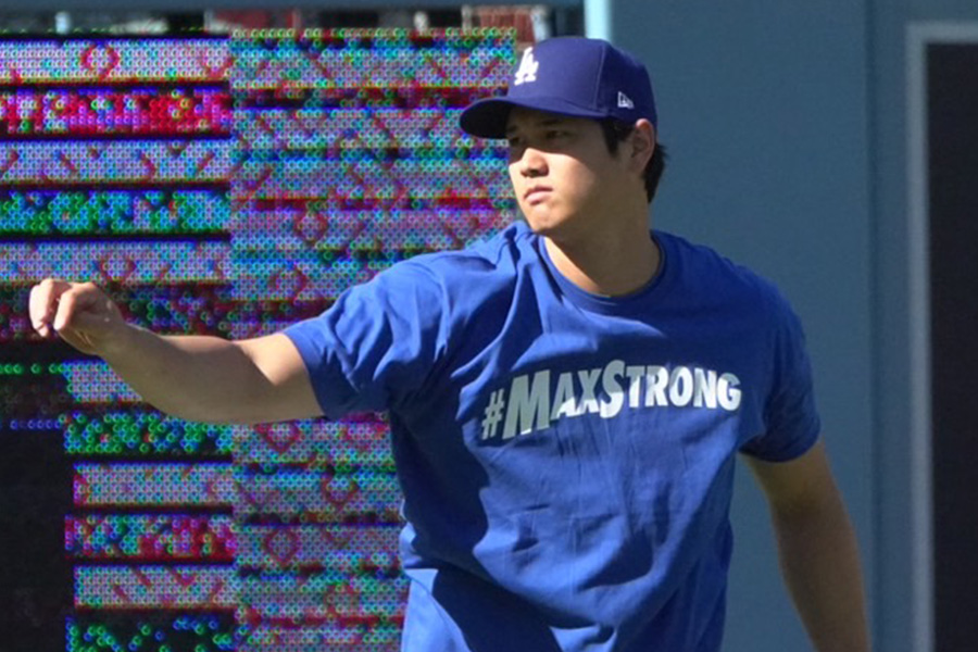 オリジナルシャツで登場したドジャース・大谷翔平【写真：川村虎大】