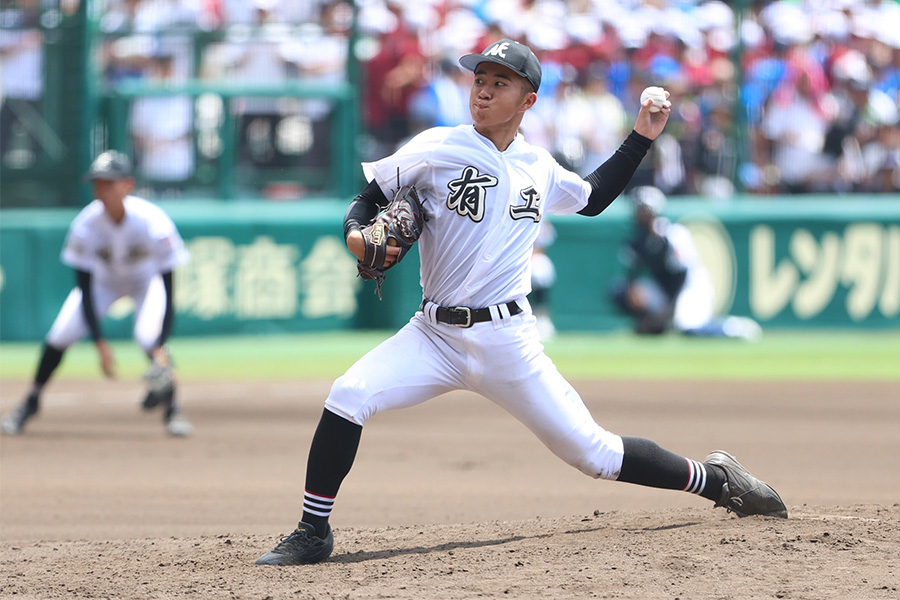 滋賀学園戦に先発した有田工・石永煌希【写真：加治屋友輝】