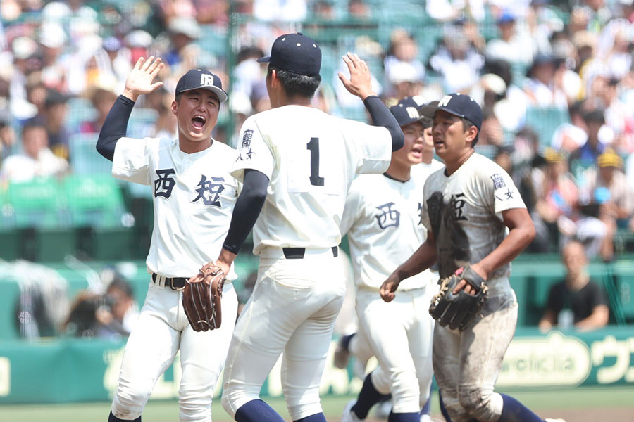 1回戦で金足農に勝利した西日本短大付【写真：加治屋友輝】