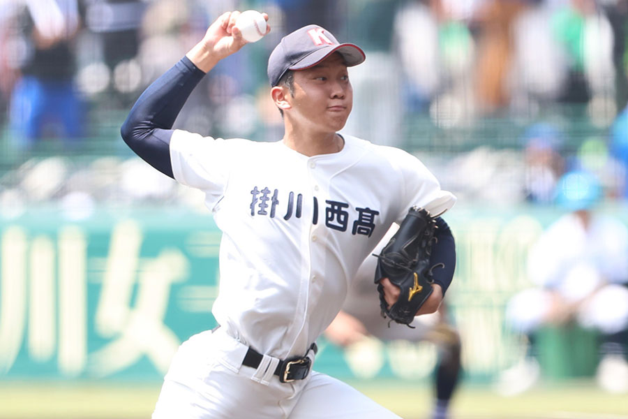 岡山学芸館戦に先発した掛川西・高橋郁真【写真：加治屋友輝】