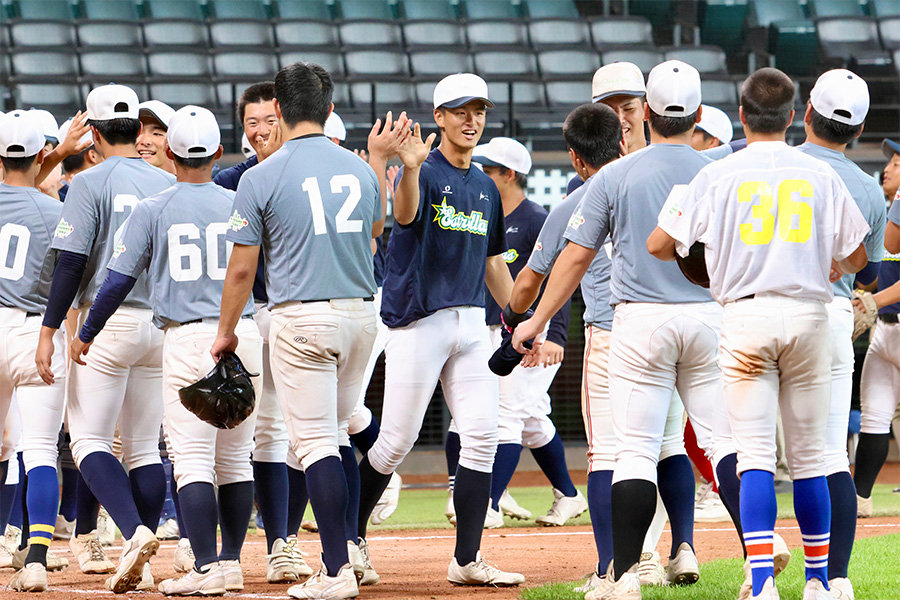 「リーガサマーキャンプ」で活躍した桐蔭学園・若井勇輝（中央）【写真：石川加奈子】