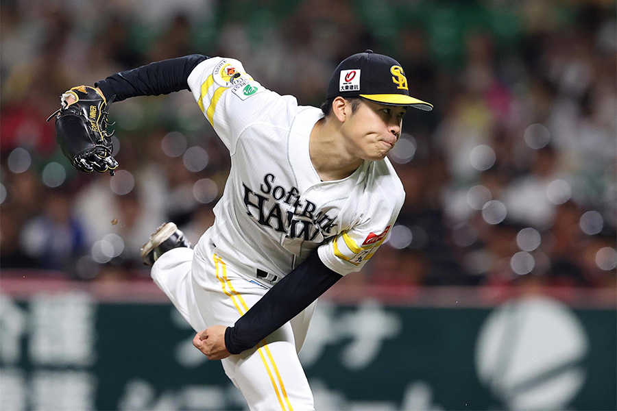 ロッテ戦に登板したソフトバンク・松本晴【写真：栗木一考】