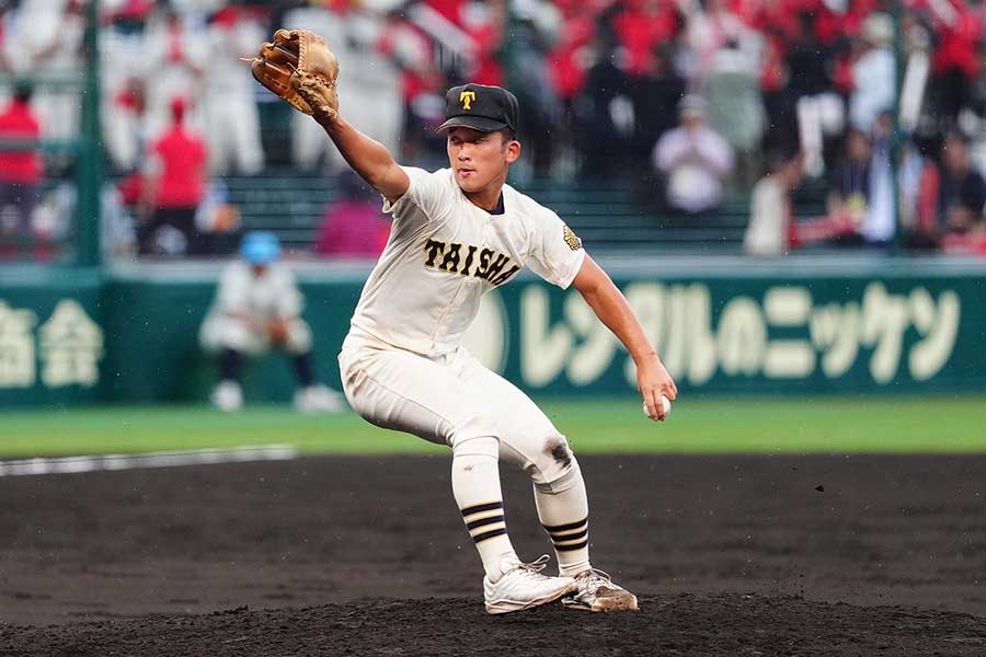 神村学園戦に登板した大社・馬庭優太【写真：小林靖】