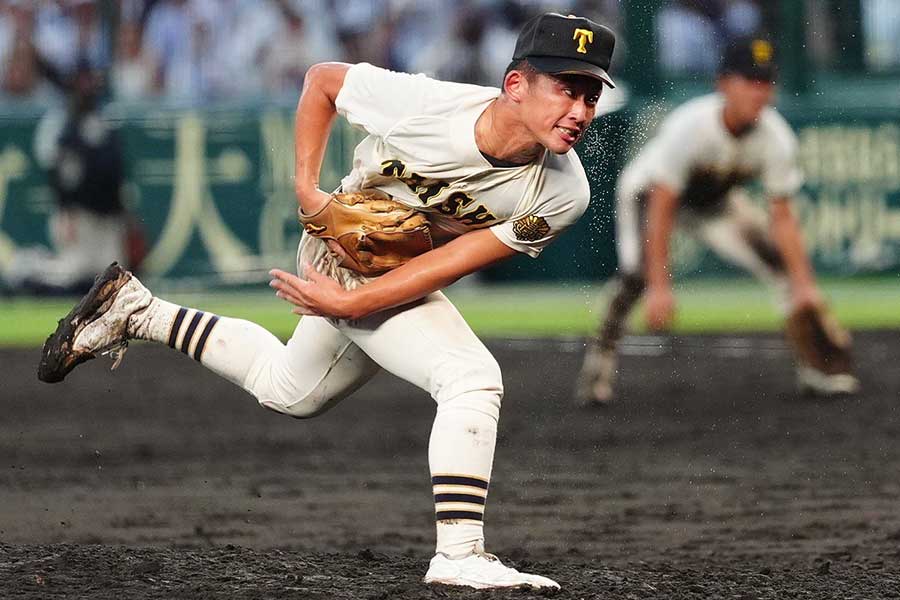 神村学園戦に登板した大社・馬庭優太【写真：小林靖】