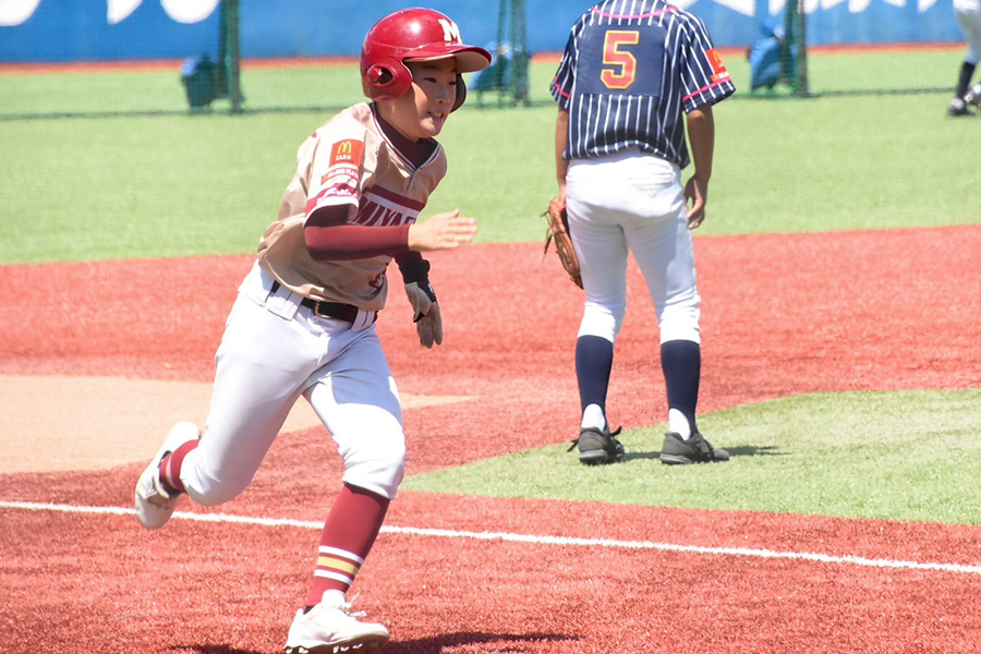 懸命なプレーで全国2勝を刻んだ選手たち【写真：川浪康太郎】