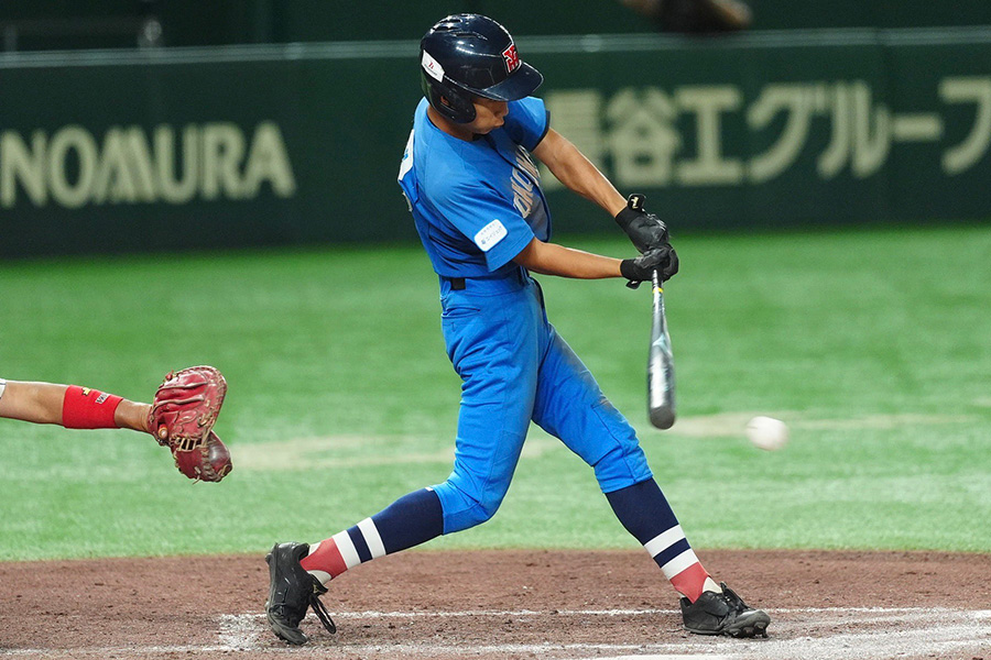 サヨナラ打を放った中本牧シニア・廣田【写真：小林靖】