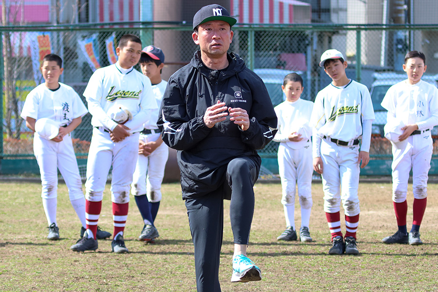 プロトレーナーの安福一貴氏【写真：伊藤賢汰】