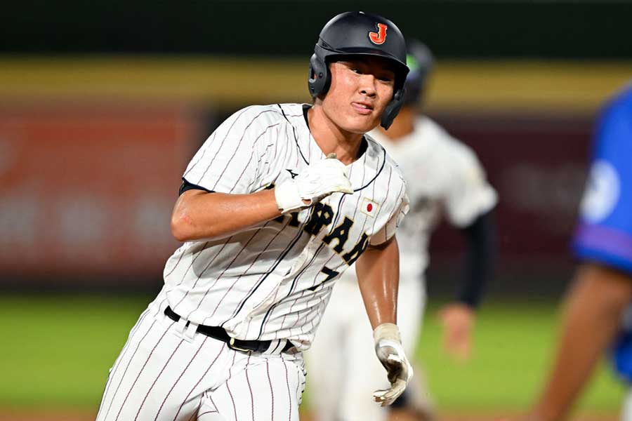 フィリピン戦に出場したU-18代表の智弁学園・花田悠月【写真：Getty Images】