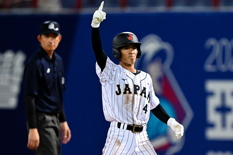 台湾戦で安打を放った侍ジャパン・山畑真南斗【写真：Getty Images】