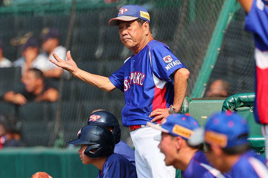 宮城仙北ボーイズの田中伸次監督【写真：早浪章宏】