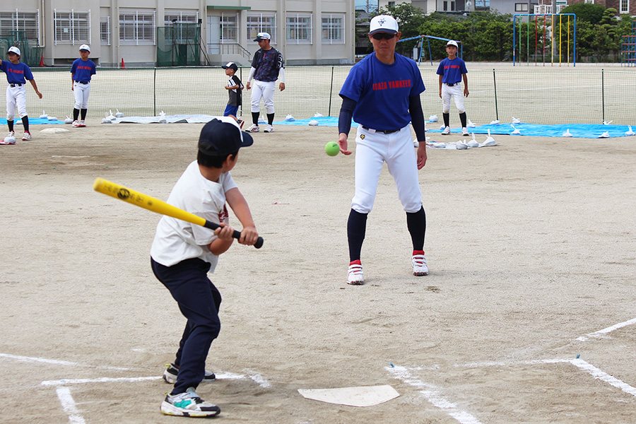 伊左座ヤンキースの「リアル野球BAN」体験会【写真：チーム提供】