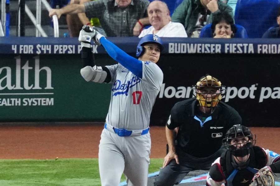 50号を放ったドジャース・大谷翔平【写真：荒川祐史】