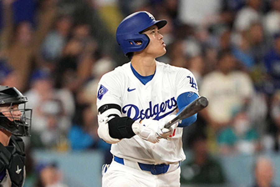 ロッキーズ戦で52号を放ったドジャース・大谷翔平【写真：ロイター】