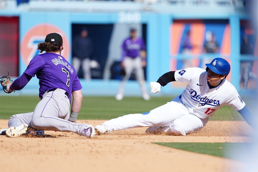 55盗塁目を決めたドジャース・大谷翔平【写真：荒川祐史】