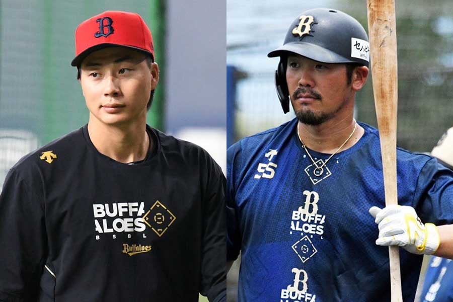 オリックス・廣岡大志（左）とT-岡田【写真：北野正樹】