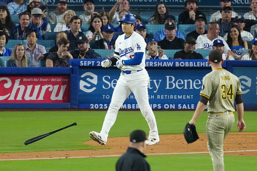 第2打席で四球を選んだドジャース・大谷翔平【写真：荒川祐史】