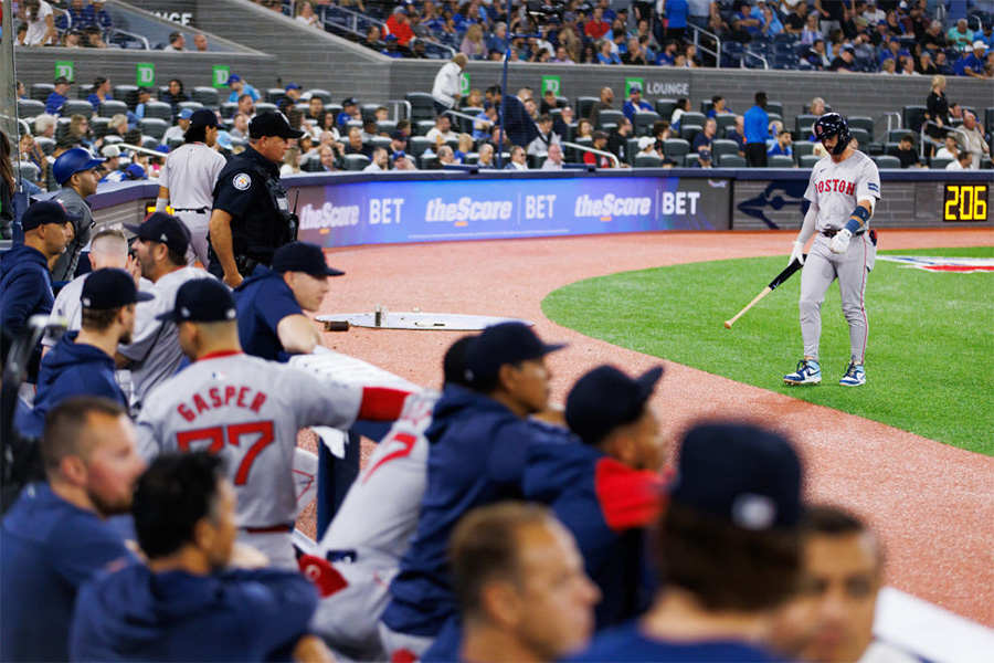 レッドソックスはブルージェイズに敗れプレーオフ進出の可能性が消滅した【写真：Getty Images】