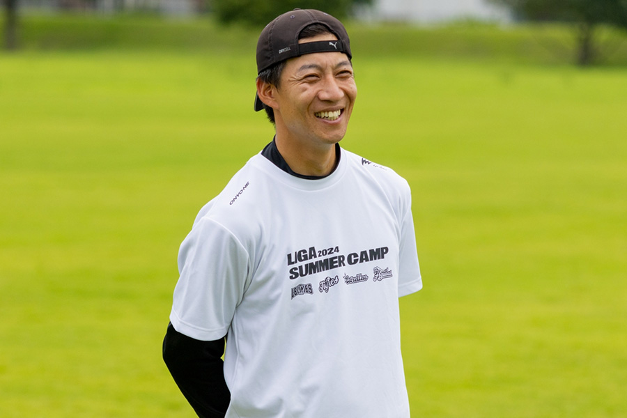 館林慶友ポニーでコーチを務める荻野忠寛氏【写真：伊藤賢汰】