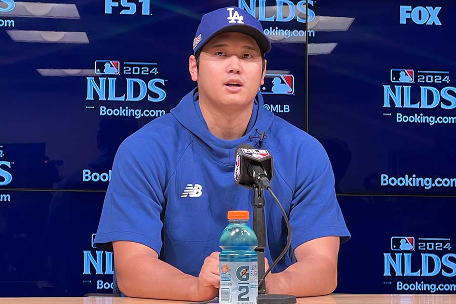 取材に対応したドジャース・大谷翔平【写真：小谷真弥】