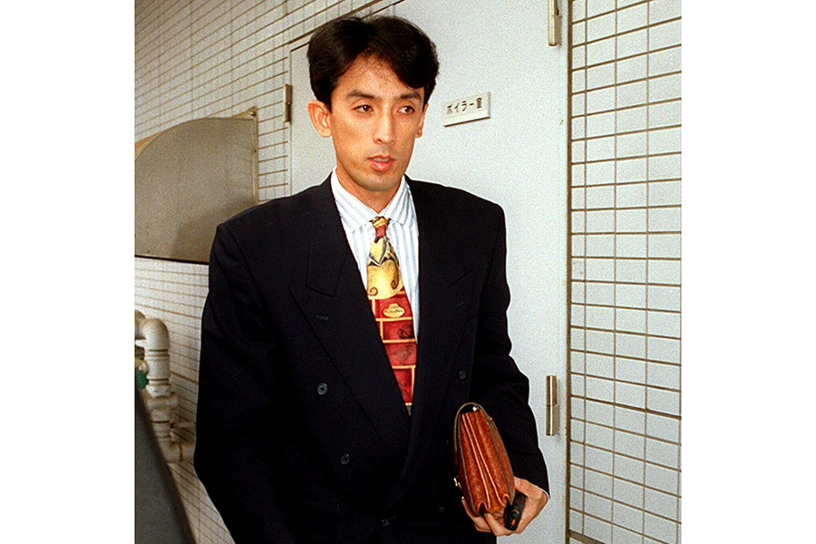 1999年、FAの書類を提出した星野伸之【写真提供：産経新聞社】