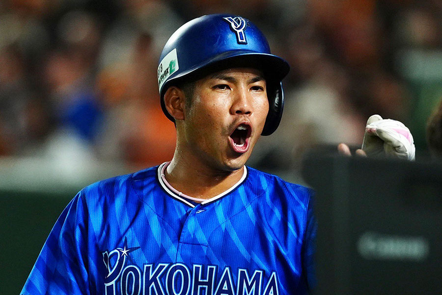 DeNA・桑原将志【写真：小林靖】