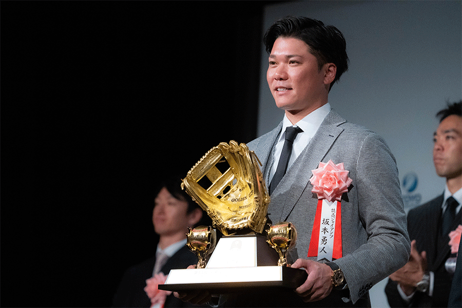 表彰式に出席した巨人・坂本勇人【写真：松本洸】