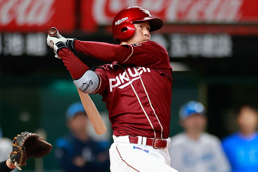 ヤクルトと契約を結んだ茂木栄五郎（写真は楽天時代）【写真：小池義弘】