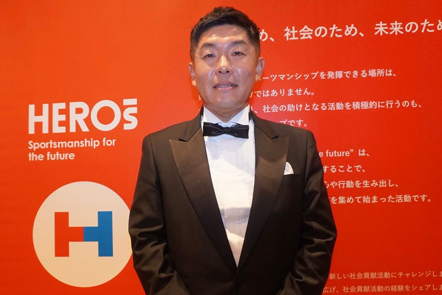 「HEROs AWARD 2024」表彰式に出席した筒香の兄・裕史氏【写真：宮脇広久】