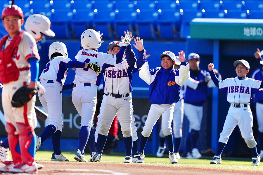 2連勝で4強入りを果たした京都・伊勢田ファイターズ【写真：小林靖】