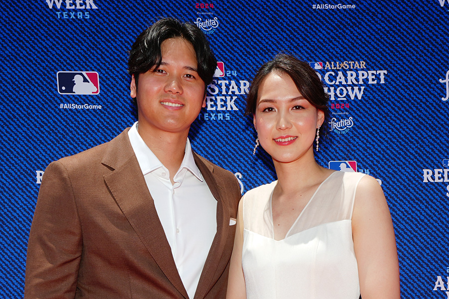 ドジャース・大谷翔平（左）と真美子夫人【写真：Getty Images】