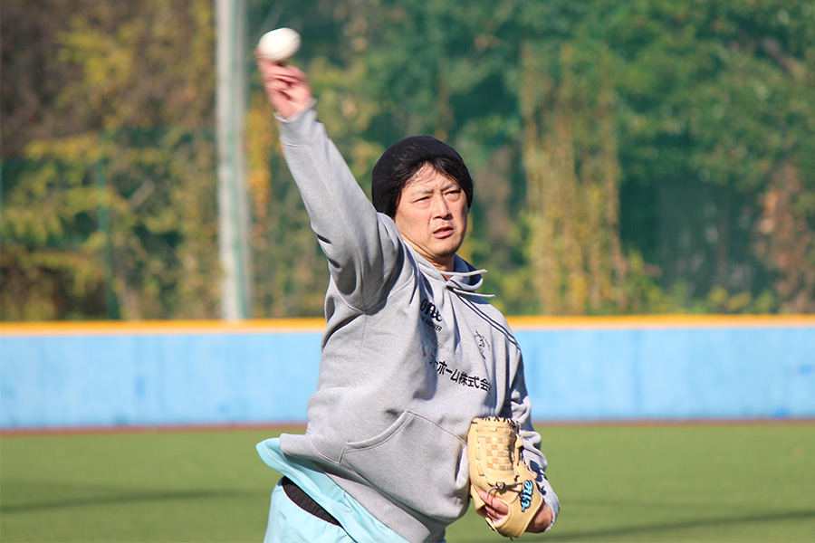 野球教室に参加した中日・涌井秀章【写真：内田勝治】