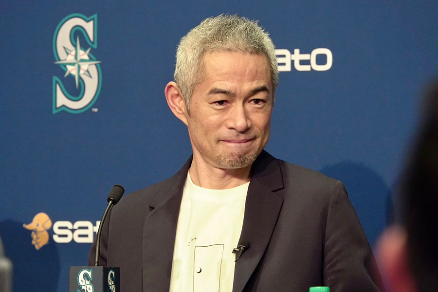 米殿堂入りを果たし会見に臨んだイチロー氏【写真：川村虎大】