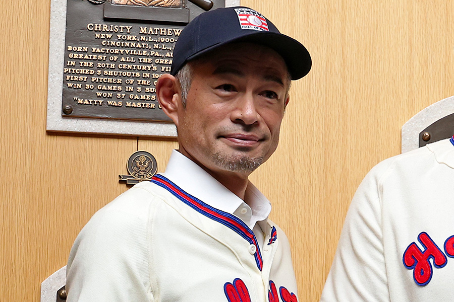 米殿堂入りの会見に参加したイチロー氏【写真：Getty Images】