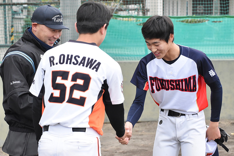 福島市で開催された中学軟式・硬式交流試合の様子【写真：川浪康太郎】